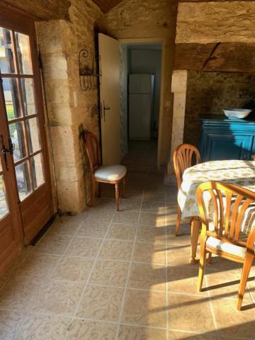 Holiday home A L'oree Des Vignes Sauveterre-la-Lemance